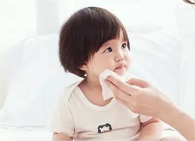 婴儿湿巾使用注意事项
