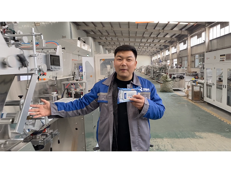 湿厕纸设备生产厂家 一台湿厕纸机器多少钱？